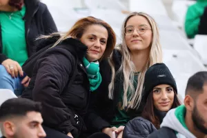 (Φώτος) Ο κόσμος στο ντέρμπι "αιωνίων"