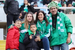(Φώτος) Ο κόσμος στο ντέρμπι "αιωνίων"