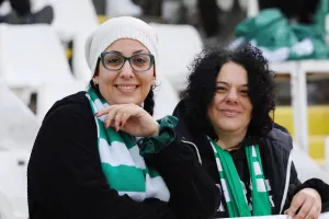 (Φώτος) Ο κόσμος στο ντέρμπι "αιωνίων"