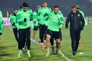 (Φώτος kerkida) Η προπόνηση της Ομόνοιας στο "Gradski Stadion"