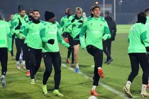 (Φώτος kerkida) Η προπόνηση της Ομόνοιας στο "Gradski Stadion"