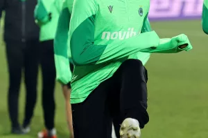 (Φώτος kerkida) Η προπόνηση της Ομόνοιας στο "Gradski Stadion"