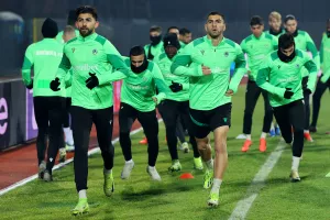 (Φώτος kerkida) Η προπόνηση της Ομόνοιας στο "Gradski Stadion"