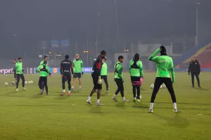 (Φώτος kerkida) Η προπόνηση της Ομόνοιας στο "Gradski Stadion"