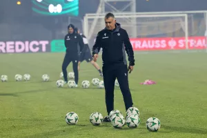 (Φώτος kerkida) Η προπόνηση της Ομόνοιας στο "Gradski Stadion"