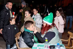 (ΦΩΤΟΣ) Σε... δράση ο πράσινος Άγιος Βασίλης!