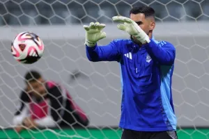 Άρης-ΕΝΠ: Το έσωσε με τρομερό… Ντένις στις καθυστερήσεις και… κορυφή