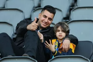 ΑΕΛ-Καρμιώτισσα / “Γαλαζοκίτρινο” πάρτι με 4αρα (φώτος)