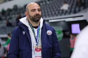 Άρης-ΕΝΠ: Το έσωσε με τρομερό… Ντένις στις καθυστερήσεις και… κορυφή