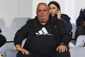 ΑΕΛ-Καρμιώτισσα / “Γαλαζοκίτρινο” πάρτι με 4αρα (φώτος)