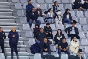 Άρης-ΕΝΠ: Το έσωσε με τρομερό… Ντένις στις καθυστερήσεις και… κορυφή