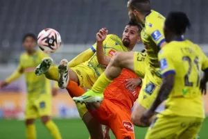 ΑΕΛ-Καρμιώτισσα / “Γαλαζοκίτρινο” πάρτι με 4αρα (φώτος)