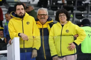 ΑΕΛ-Καρμιώτισσα / “Γαλαζοκίτρινο” πάρτι με 4αρα (φώτος)