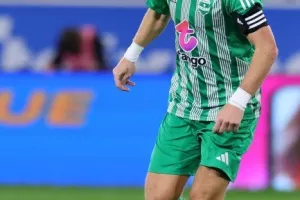 Άρης-ΕΝΠ: Το έσωσε με τρομερό… Ντένις στις καθυστερήσεις και… κορυφή