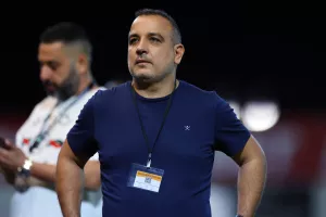 Τσίκκος-Πρόεδρος ΑΕΖ: “Κουβέντες του καφενέ-Δεν υπάρχει καμία λογική”