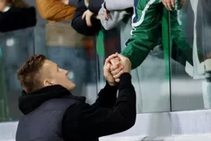 Άρης-ΕΝΠ: Το έσωσε με τρομερό… Ντένις στις καθυστερήσεις και… κορυφή