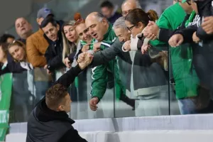 Άρης-ΕΝΠ: Το έσωσε με τρομερό… Ντένις στις καθυστερήσεις και… κορυφή