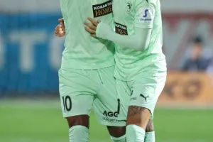 Εθνικός Άχνας-Πάφος FC: Έπαιξαν μόνο 47 λεπτά... (φώτος)