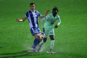Εθνικός Άχνας-Πάφος FC: Έπαιξαν μόνο 47 λεπτά... (φώτος)