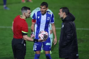 Εθνικός Άχνας-Πάφος FC: Έπαιξαν μόνο 47 λεπτά... (φώτος)