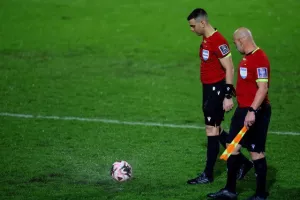 Εθνικός Άχνας-Πάφος FC: Έπαιξαν μόνο 47 λεπτά... (φώτος)