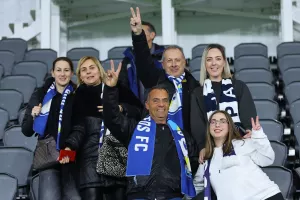 Ο κόσμος της Πάφος FC στο "Αλφαμέγα" (φώτος)