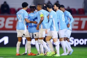 Νέα Σαλαμίνα-Πάφος FC: 12η νίκη με Κίνα και Ζάιρο! (φώτος)