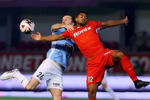 Νέα Σαλαμίνα-Πάφος FC: 12η νίκη με Κίνα και Ζάιρο! (φώτος)