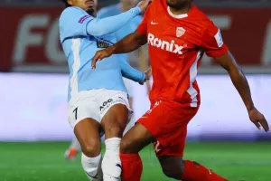 Νέα Σαλαμίνα-Πάφος FC: 12η νίκη με Κίνα και Ζάιρο! (φώτος)