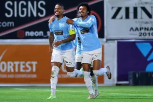 Νέα Σαλαμίνα-Πάφος FC: 12η νίκη με Κίνα και Ζάιρο! (φώτος)