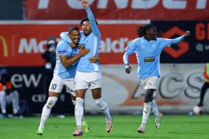 Νέα Σαλαμίνα-Πάφος FC: 12η νίκη με Κίνα και Ζάιρο! (φώτος)