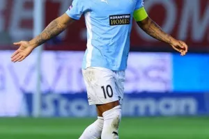 Νέα Σαλαμίνα-Πάφος FC: 12η νίκη με Κίνα και Ζάιρο! (φώτος)