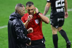 Απόλλων-Ανόρθωση: Με το… δεξί άρχισε η 3η θητεία του Σωφρόνη!