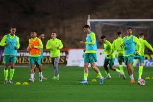 Πάφος FC - AEK: Δυνατά στη "μάχη" του τίτλου με Καμπρέρα!