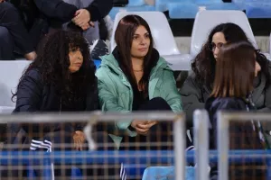 Πάφος FC - AEK: Δυνατά στη "μάχη" του τίτλου με Καμπρέρα!