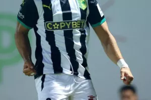 Ομόνοια 29Μ - ΑΕΚ: Πεντάρα και... χατ-τρικ Σολ!