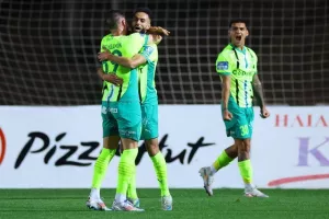 Πάφος FC - AEK: Δυνατά στη "μάχη" του τίτλου με Καμπρέρα!