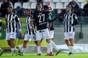 Ομόνοια 29Μ - ΑΕΚ: Πεντάρα και... χατ-τρικ Σολ!
