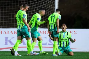Πάφος FC - AEK: Δυνατά στη "μάχη" του τίτλου με Καμπρέρα!