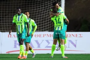 Πάφος FC - AEK: Δυνατά στη "μάχη" του τίτλου με Καμπρέρα!