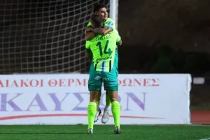 Πάφος FC - AEK: Δυνατά στη "μάχη" του τίτλου με Καμπρέρα!
