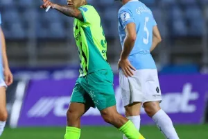 Πάφος FC - AEK: Δυνατά στη "μάχη" του τίτλου με Καμπρέρα!