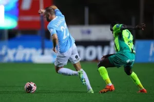 Πάφος FC - AEK: Δυνατά στη "μάχη" του τίτλου με Καμπρέρα!