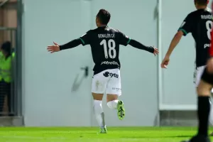Ομόνοια 29Μ - ΑΕΚ: Πεντάρα και... χατ-τρικ Σολ!