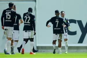 Ομόνοια 29Μ - ΑΕΚ: Πεντάρα και... χατ-τρικ Σολ!