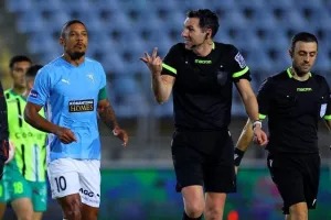 Πάφος FC - AEK: Δυνατά στη "μάχη" του τίτλου με Καμπρέρα!