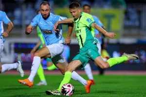Πάφος FC - AEK: Δυνατά στη "μάχη" του τίτλου με Καμπρέρα!
