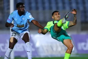 Πάφος FC - AEK: Δυνατά στη "μάχη" του τίτλου με Καμπρέρα!