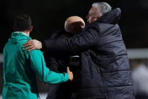 Πάφος FC - AEK: Δυνατά στη "μάχη" του τίτλου με Καμπρέρα!