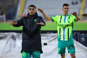 ΕΤΣΙ πανηγύρισαν το "διπλό" στην Πάφο! (Φώτος)